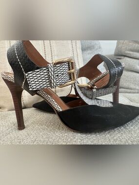 Women's Black Suede Pointed Heels with Textured White Ankle Straps